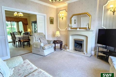 3 bedroom semi-detached house for sale, Coalway Road, Wolverhampton