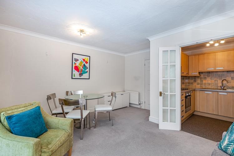 Apartment in Oxford - More