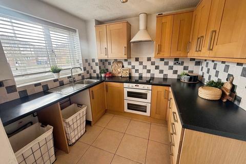 2 bedroom semi-detached house for sale, Lime Crescent, Bicester OX26