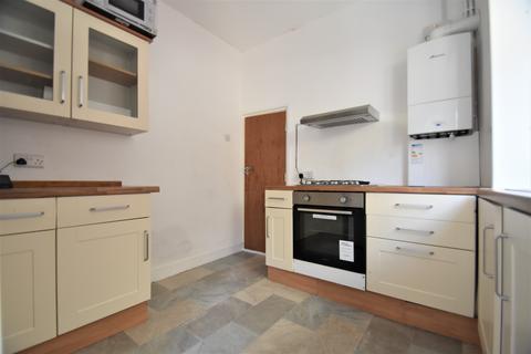 4 bedroom terraced house to rent, Priory Road, Southsea PO4