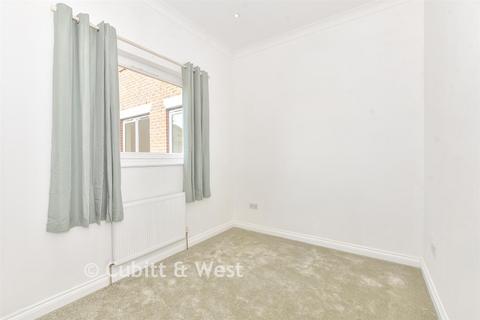 1 bedroom ground floor maisonette for sale, Sheffield Road, Portsmouth PO1