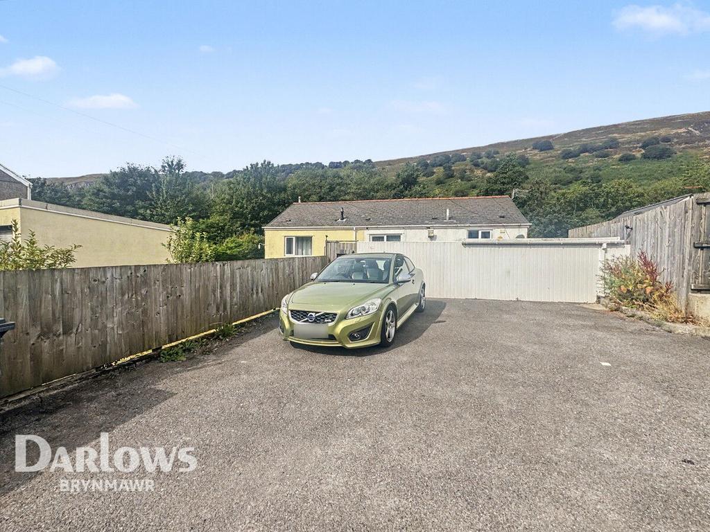 Driveway view, driveway, off-street parking