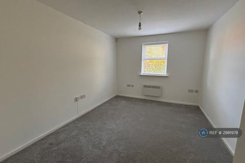 2 bedroom flat to rent, Goldstraw Lane, Fernwood, Newark, NG24