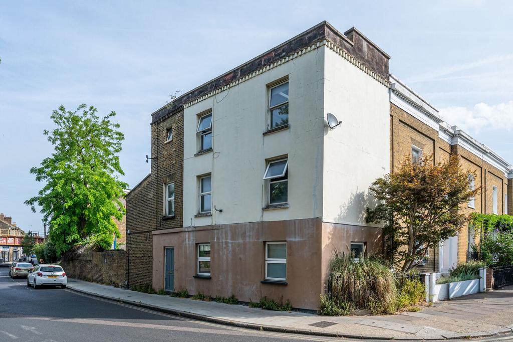 Detached house exterior