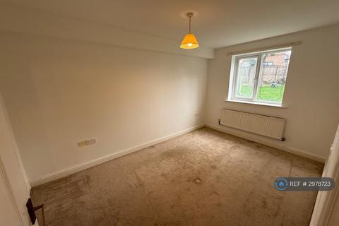 2 bedroom flat to rent, Thornwood Close, Rotherham, S63