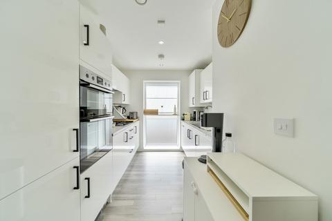 2 bedroom apartment for sale, Bourne Court, South Ruislip, Ruislip