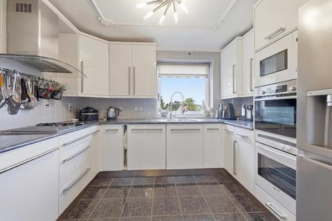 2 bedroom apartment for sale, Forest Heights, Epping New Road, Buckhurst Hill