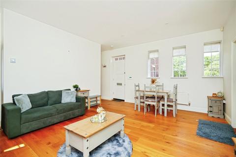 1 bedroom flat to rent, The Parade, Caversfield, Bicester, OX27