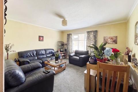 1 bedroom apartment for sale, Broadgorse Close, Chesterfield, Derbyshire, S40