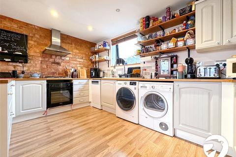 2 bedroom flat to rent, Clifford Way, Maidstone, Kent, ME16