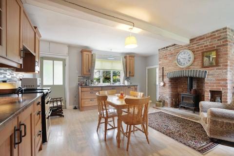 7 bedroom detached house for sale, Plantation Road, East Markham, Newark, Nottinghamshire, NG22