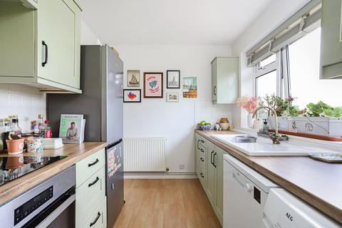 undefined, Alfred Road, Farnham, GU9
