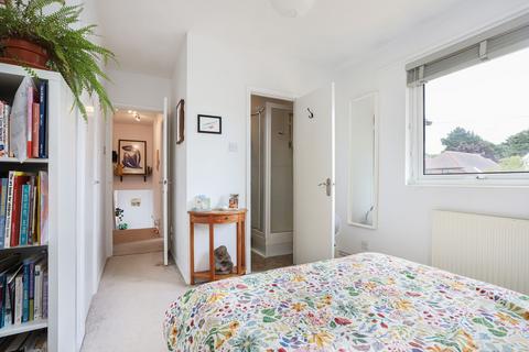 undefined, Alfred Road, Farnham, GU9