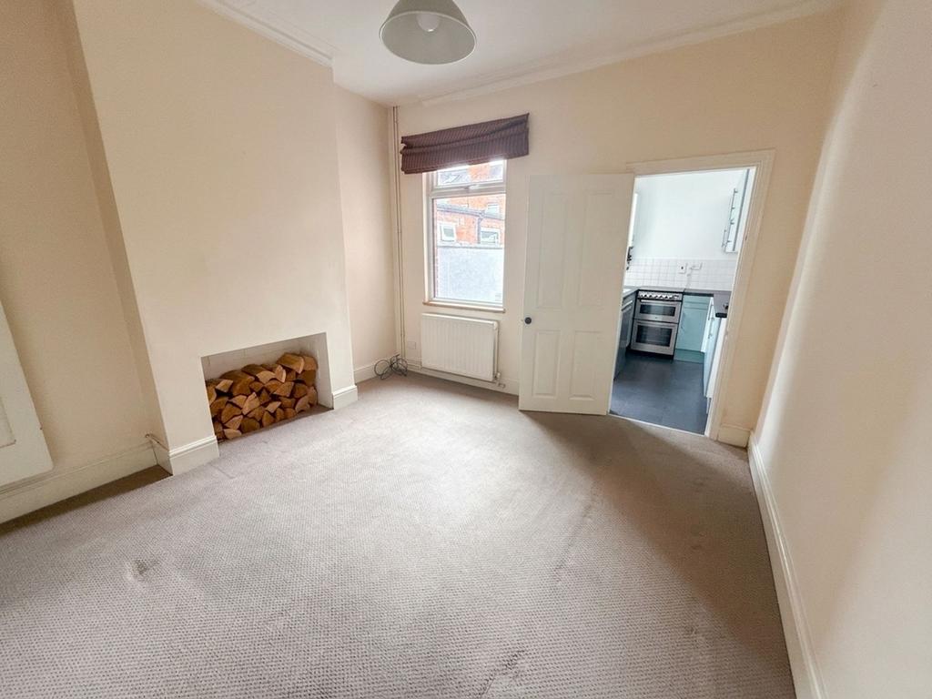 House in Leicester, City of Leicester - View 4