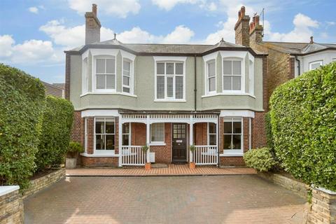 4 bedroom detached house for sale, Canterbury Road, Margate CT9