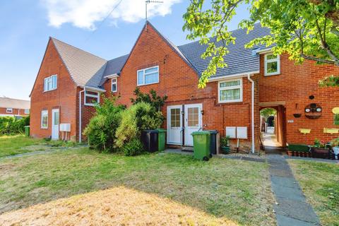 1 bedroom maisonette for sale, Stuart Crescent, Winchester, Hampshire, SO22