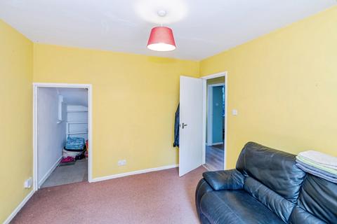 1 bedroom maisonette for sale, Stuart Crescent, Winchester, Hampshire, SO22