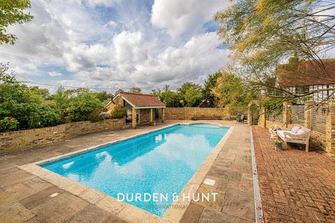 7 bedroom detached house for sale, Hook Lane, Lambourne End, RM4
