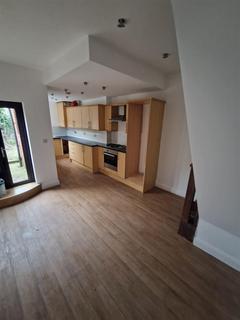 2 bedroom terraced house to rent, 4 Catherine Street, Leigh