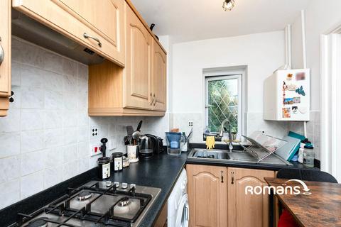 1 bedroom maisonette for sale, Tesimond Drive, Yateley, Hampshire