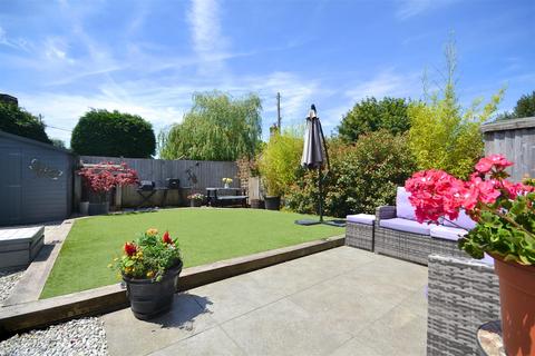 3 bedroom bungalow for sale, York Close, Charminster, Dorchester