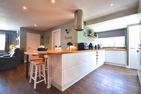 3 bedroom bungalow for sale, York Close, Charminster, Dorchester