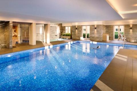 2 bedroom flat for sale, Siddington Park, Cirencester, Gloucestershire GL7