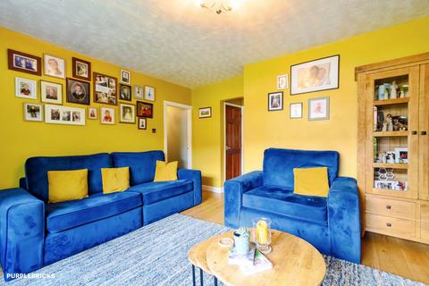 3 bedroom terraced house for sale, Kent Walk, Heywood, OL10