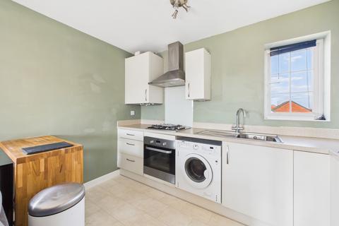 2 bedroom apartment to rent, Hyatt Close, Longford, Gloucester