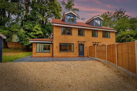4 bedroom semi-detached house for sale, North Hill Close, Winchester, Hampshire, SO22