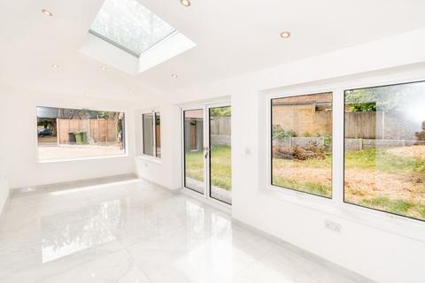 4 bedroom semi-detached house for sale, North Hill Close, Winchester, Hampshire, SO22