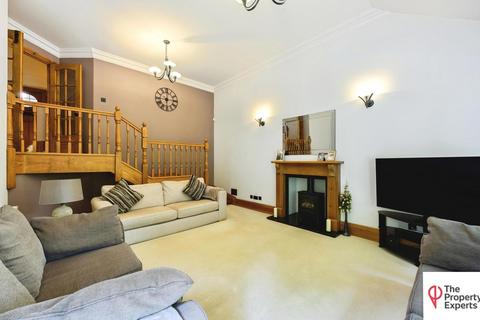 Hermitage Road, Kenley, Surrey, CR8