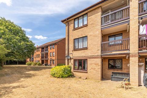 2 bedroom flat for sale, Weston Road, Hellesdon