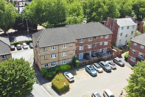 1 bedroom flat for sale, Muirfield Close, Reading, RG1