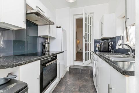 3 bedroom flat for sale, Rectory Place, Gateshead, NE8