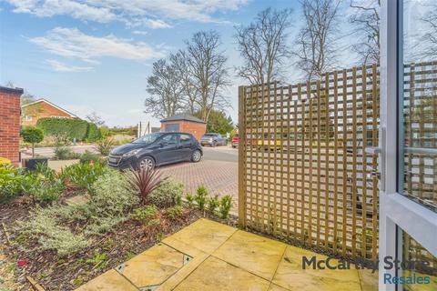 undefined, Hooton Road, Willaston, Neston, CH64 1AD