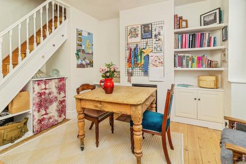 2 bedroom terraced house for sale, Bury Avenue, NEWPORT PAGNELL