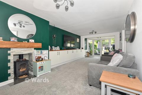 3 bedroom semi-detached house for sale, Hythe Road, Ashford TN24