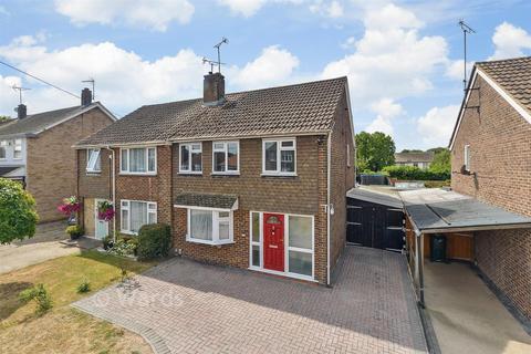 3 bedroom semi-detached house for sale, Hythe Road, Ashford TN24