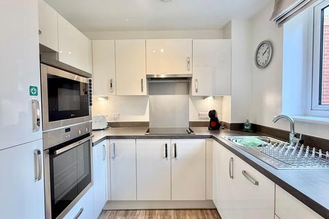 2 bedroom apartment for sale, Beaulieu Road, Dibden Purlieu, SO45