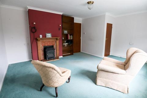 3 bedroom end of terrace house for sale, Willow Crescent, Oakham LE15