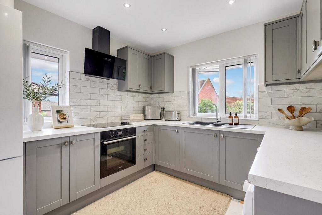 Apartment in Rushcliffe, Edwalton - View 2