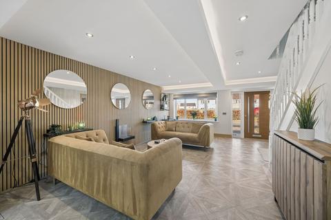 4 bedroom detached house for sale, Sheil Place, East Calder
