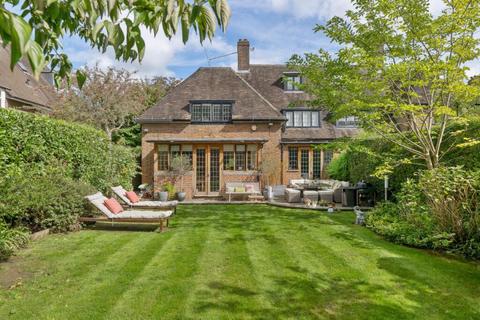 Raeburn Close, Hampstead Garden Suburb, London, NW11