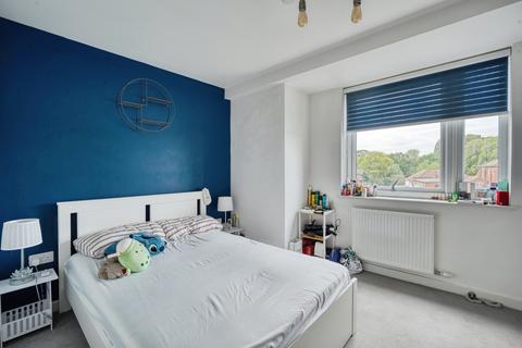 1 bedroom flat for sale, Warren Road, Cheadle Hulme, Cheshire, SK8