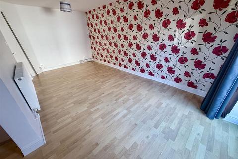 2 bedroom flat to rent, Sturminster Road, Sturminster Lodge Sturminster Road, BS14