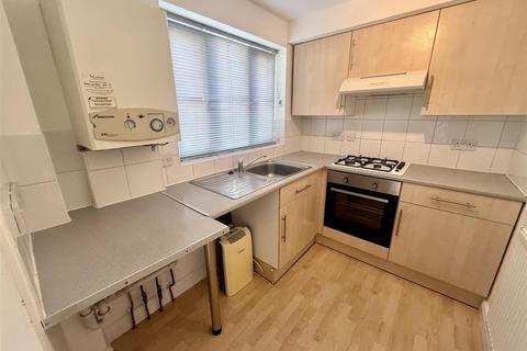 2 bedroom flat to rent, Sturminster Road, Sturminster Lodge Sturminster Road, BS14