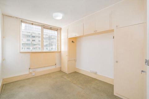 undefined, Upper Ground, London SE1