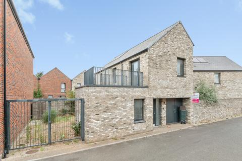 2 bedroom terraced house for sale, Queen Elizabeth Place, Tilbury