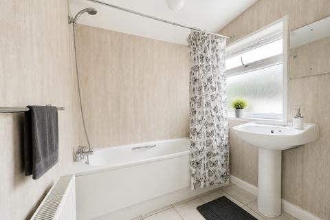 3 bedroom terraced house to rent, Edgehill Street, Reading, Berkshire, RG1